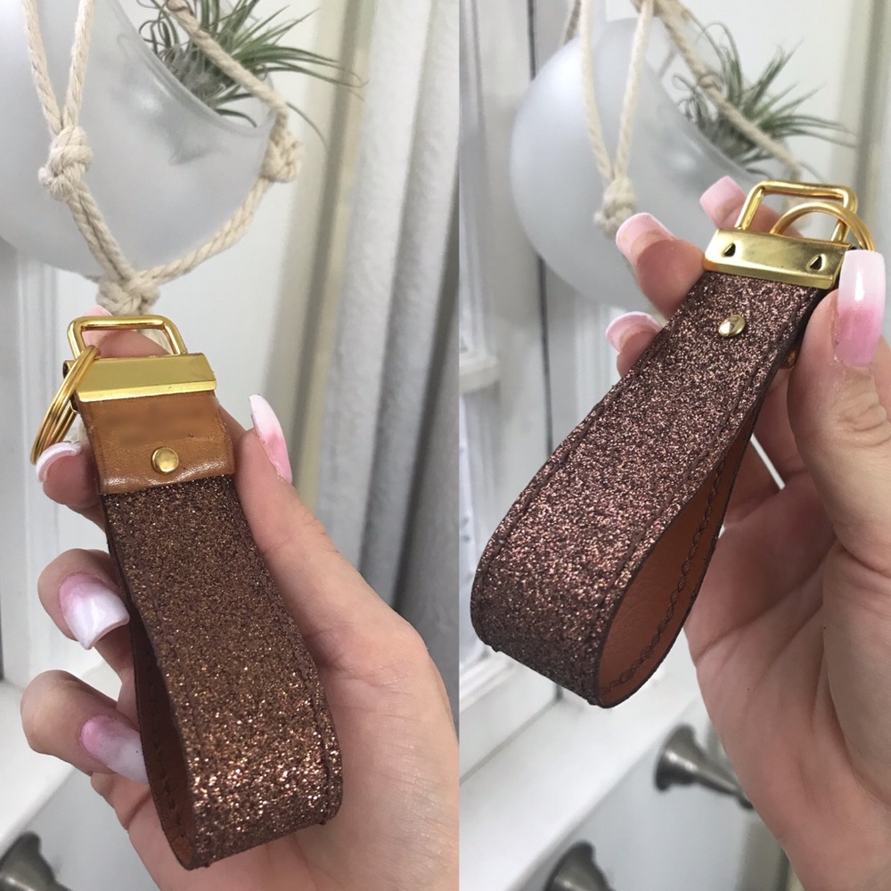 Luxury Leather Keychain Vachetta Designer